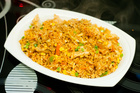 Smażony ryż z kurczakiem i warzywami Elbląg
